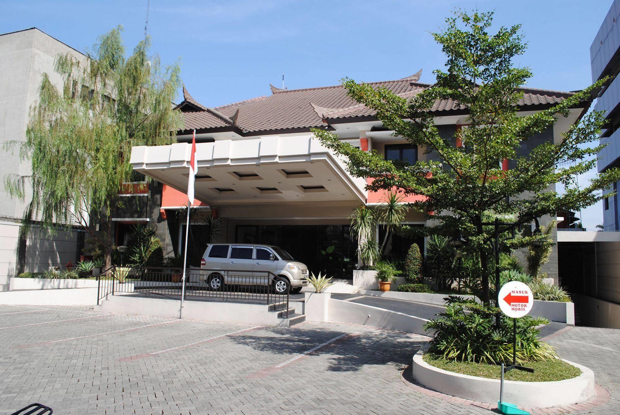 Hotel Guntur Bandung Buitenkant foto